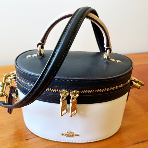 Coach x Selena Gomez Trail Bag - Picture 2 of 16